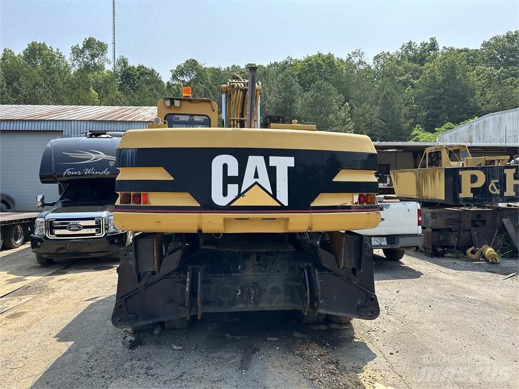 CAT M320 Pyöräkaivukoneet