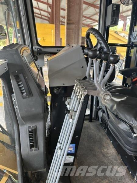 CAT 120GC Tiehöylät