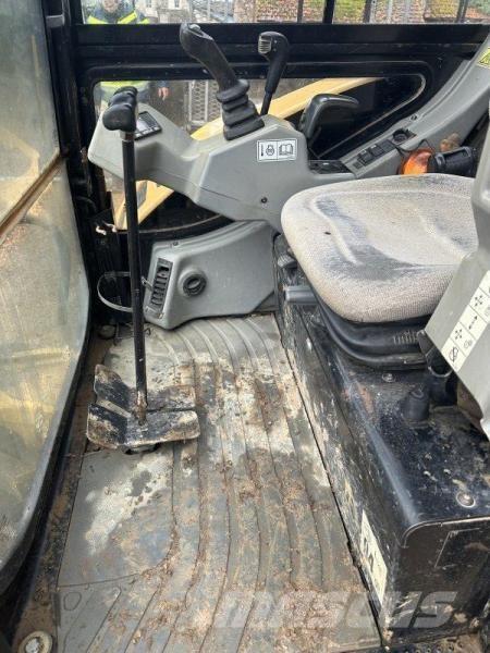 CAT 302.5C Minikaivukoneet < 7t