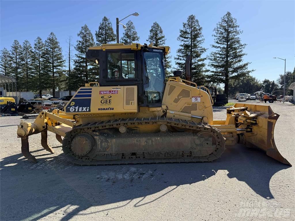 Komatsu D61EXi-24 Telaketjupuskutraktorit
