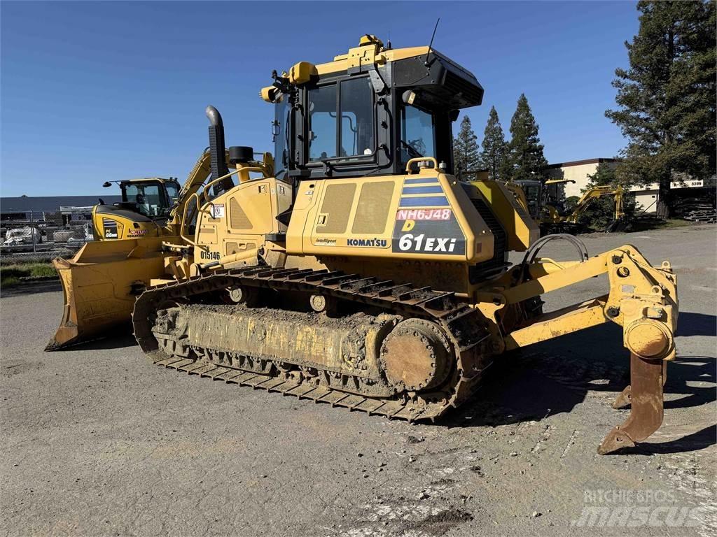 Komatsu D61EXi-24 Telaketjupuskutraktorit