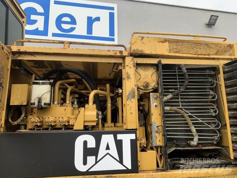 CAT 231 D Telakaivukoneet