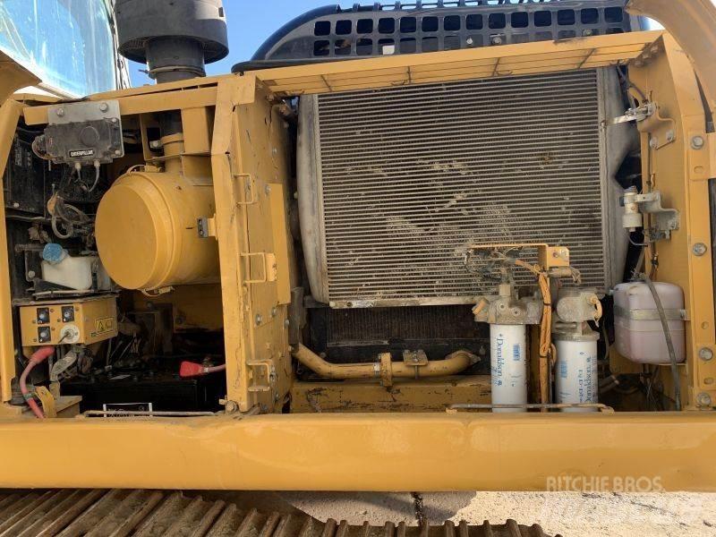 CAT 324 DL Telakaivukoneet