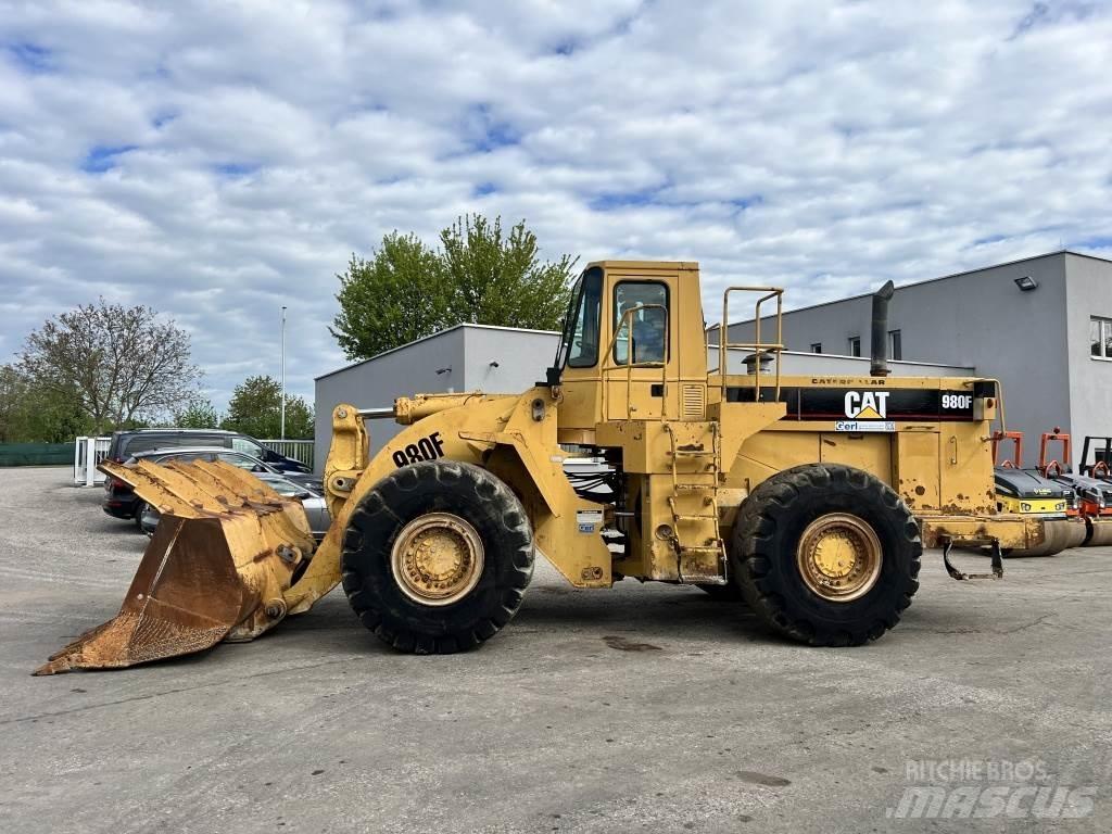 CAT 980 F Pyöräkuormaajat