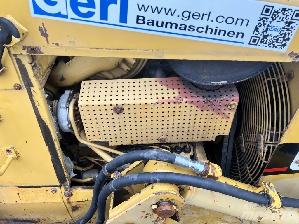CAT D 5 H Telaketjupuskutraktorit