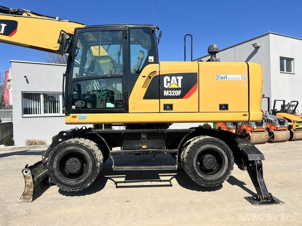 CAT M 320 F Pyöräkaivukoneet