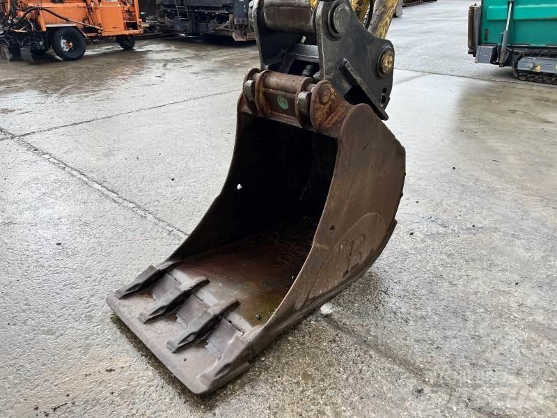 Komatsu PC 210-6K Telakaivukoneet