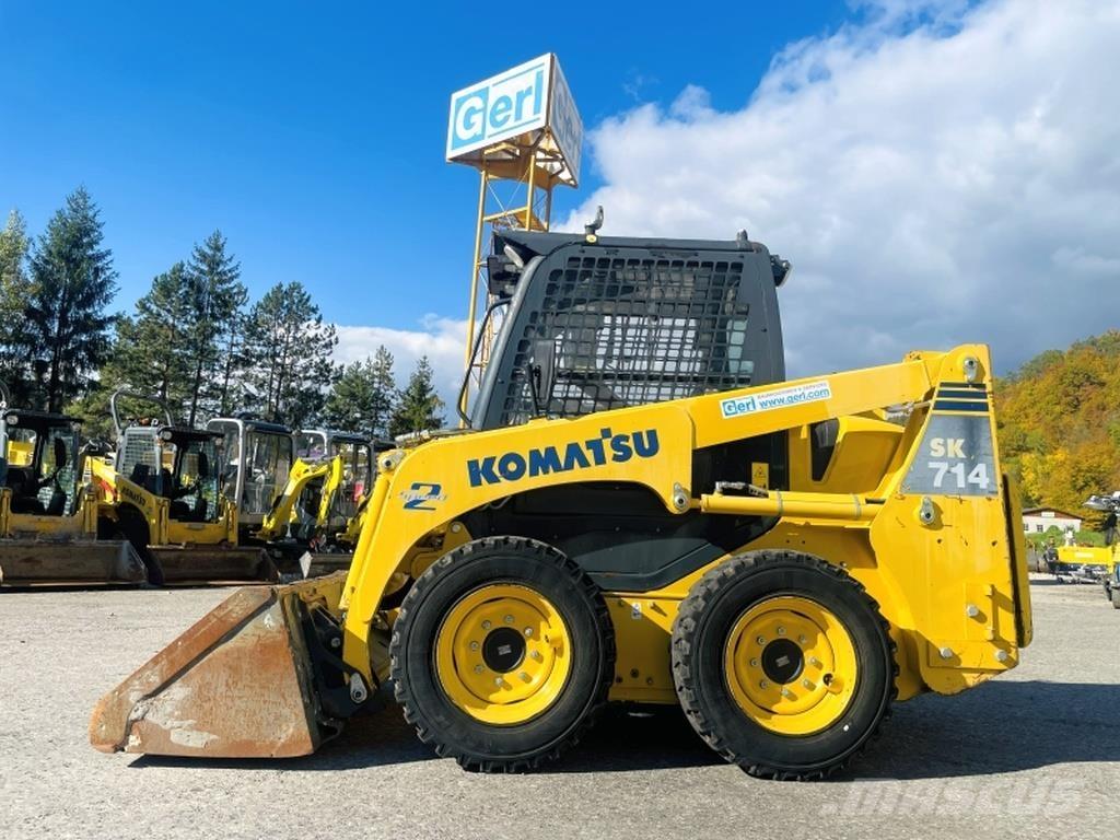 Komatsu SK714 Liukuohjatut kuormaajat