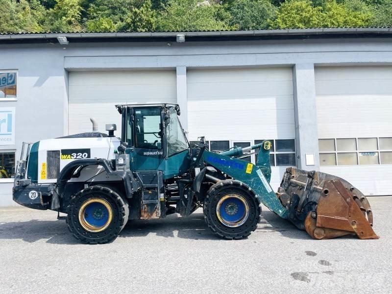 Komatsu WA320-8 Pyöräkuormaajat