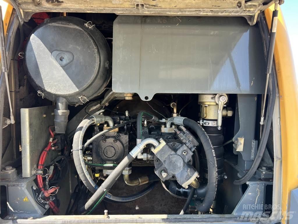Liebherr L 556 Pyöräkuormaajat