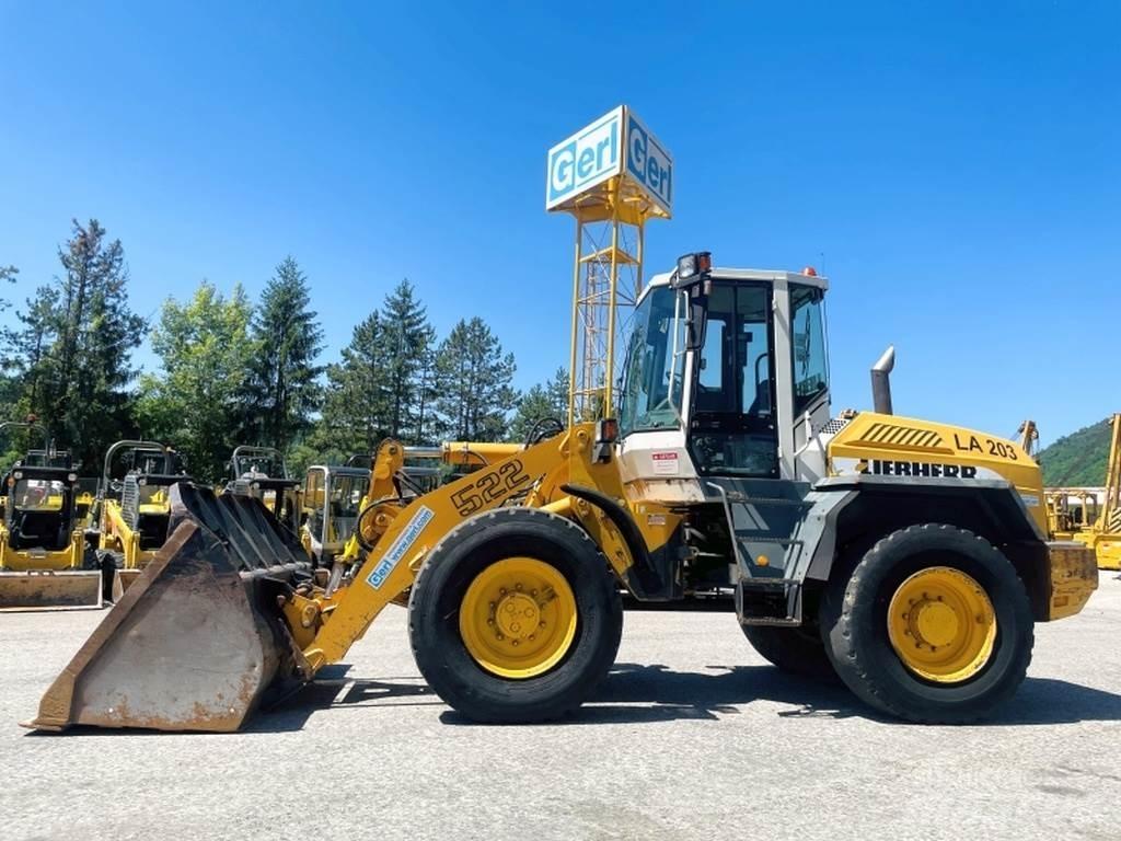 Liebherr L522 Pyöräkuormaajat