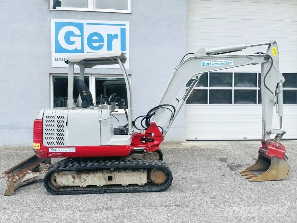 Takeuchi TB135 Minikaivukoneet < 7t