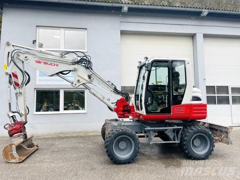 Takeuchi TB295W Pyöräkaivukoneet