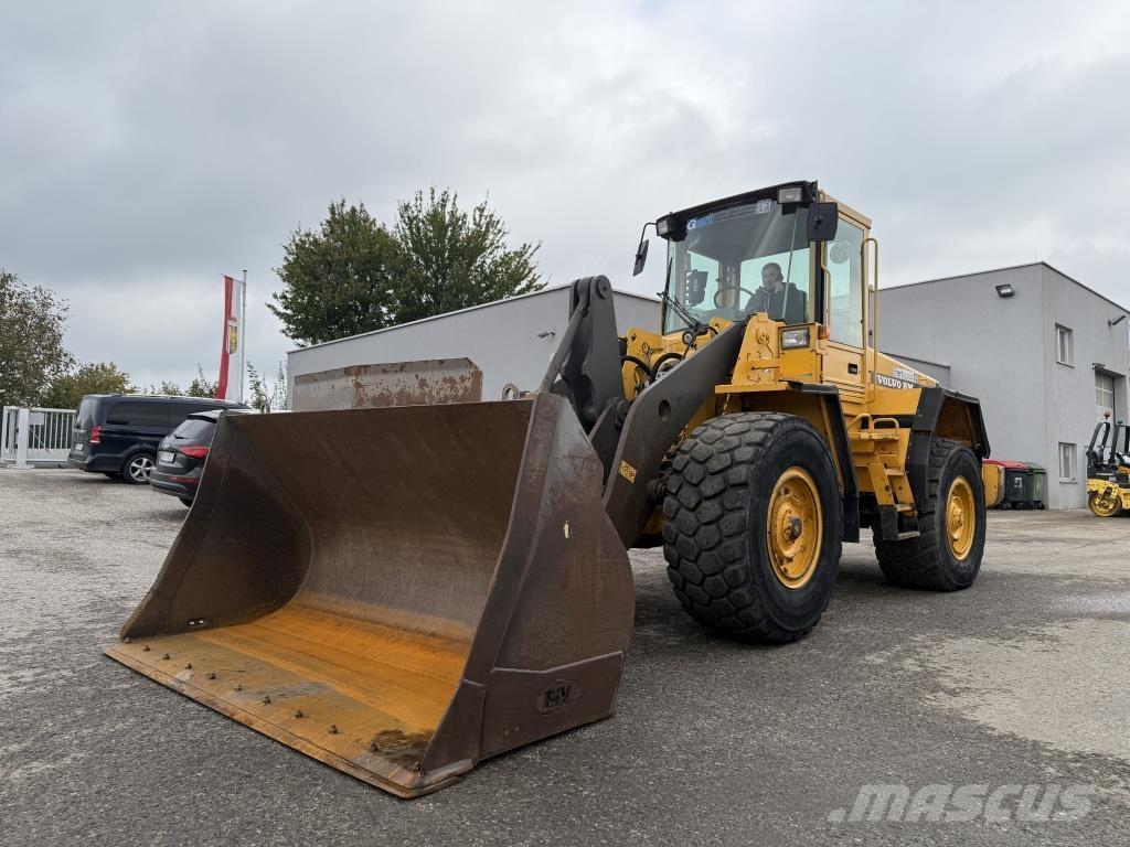 Volvo L 90 C Pyöräkuormaajat