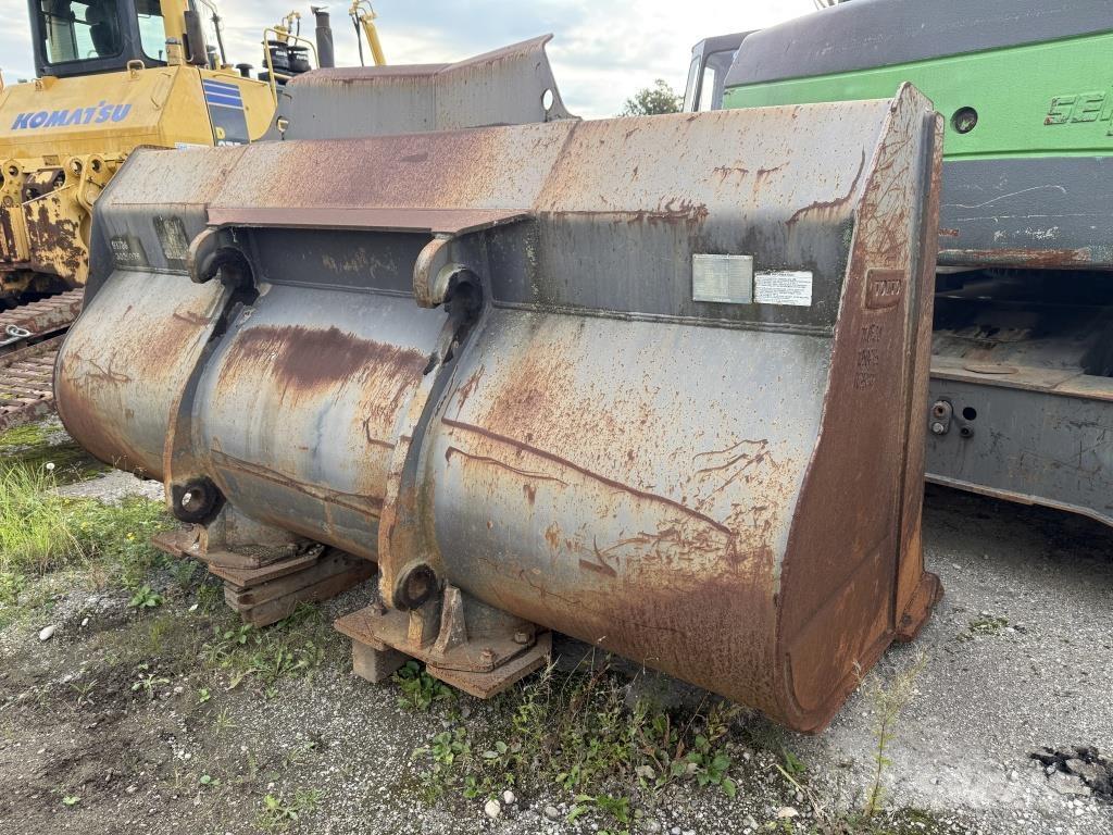 Volvo Schaufel 4,2 m³ Pyöräkuormaajat