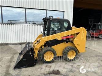 CAT 236D Pienkuormaajat