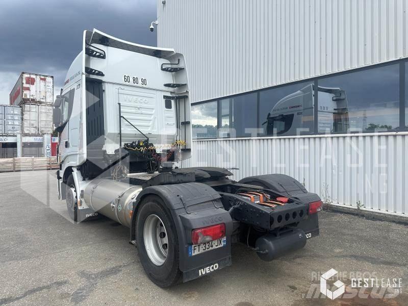 Iveco Stralis Vetopöytäautot