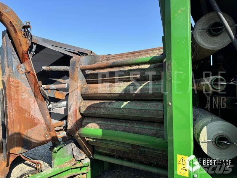 John Deere 744 Käärijät