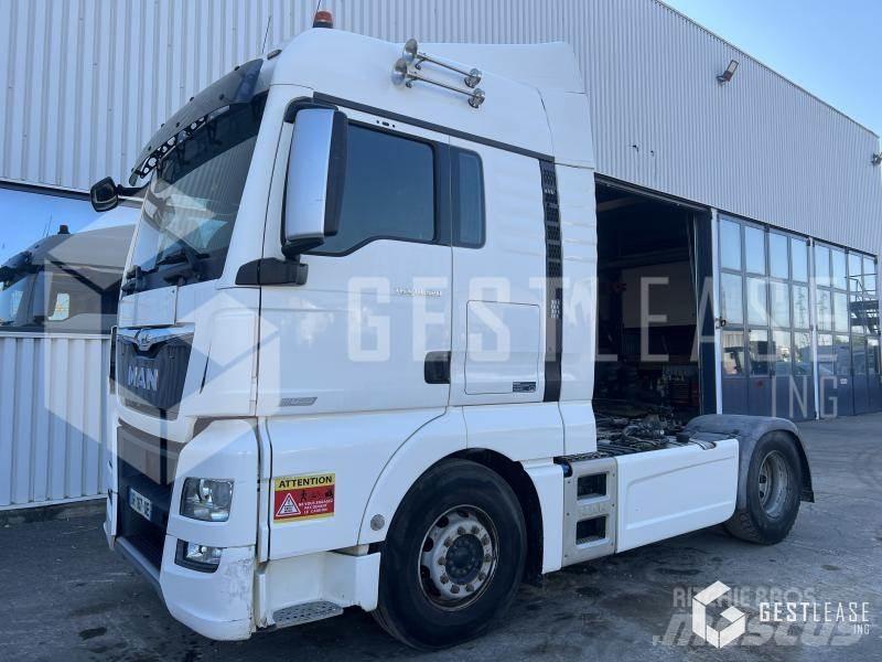 MAN TGX 18.520 Vetopöytäautot
