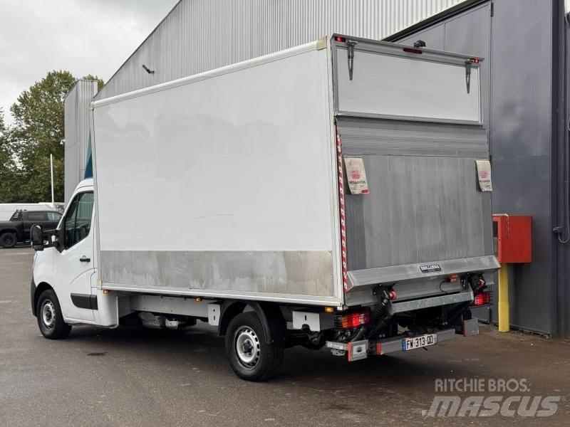 Renault Master Jakeluautot