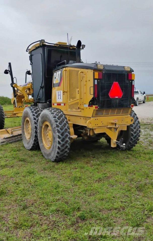 CAT 140M Telaketjupuskutraktorit