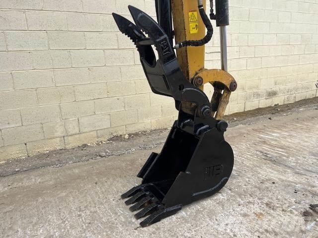 CAT 305.5E2 Minikaivukoneet < 7t