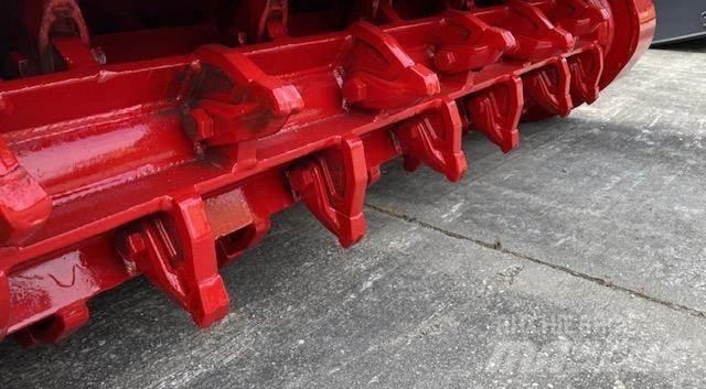 Fecon FTX148L Liukuohjatut kuormaajat