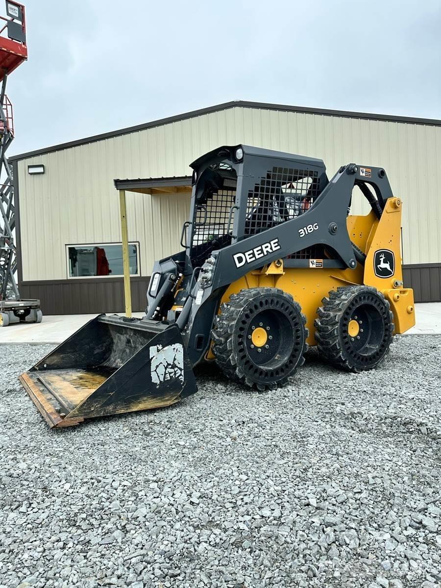 John Deere 318G Liukuohjatut kuormaajat