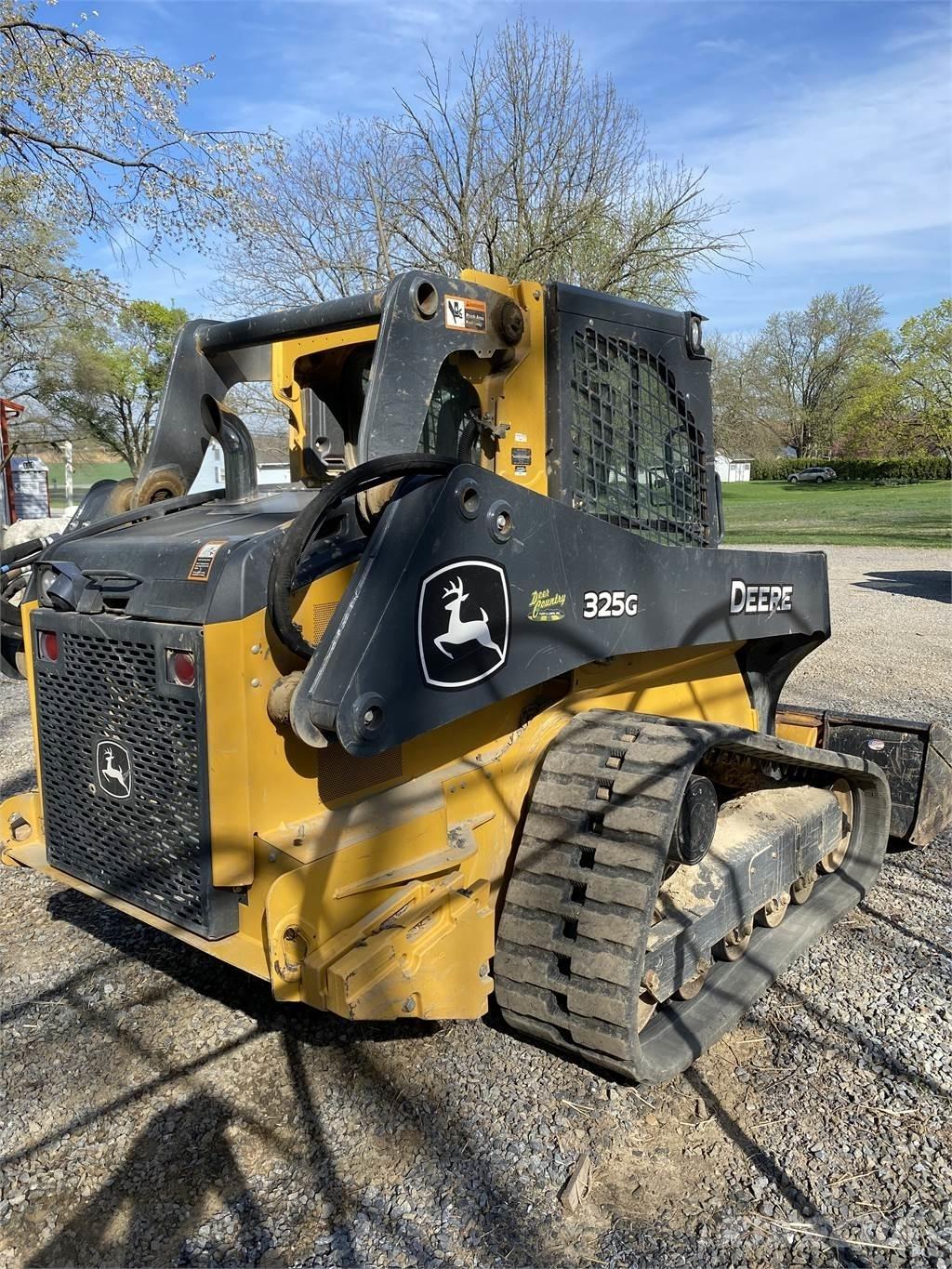 John Deere 325G Liukuohjatut kuormaajat