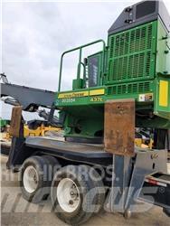 John Deere 437E Telakuormaajat