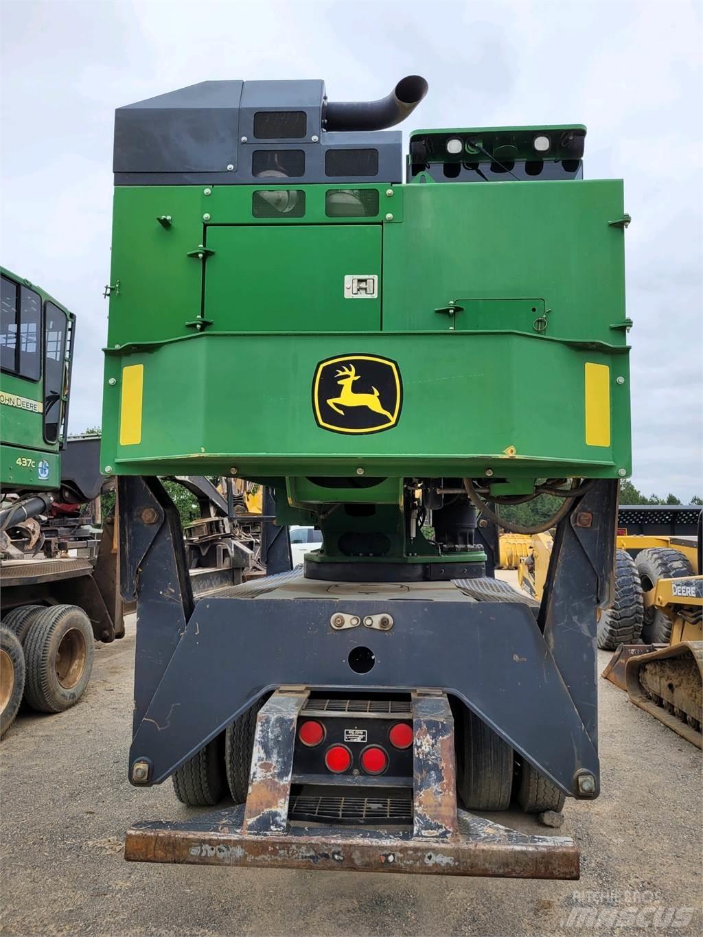 John Deere 437E Telakuormaajat