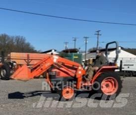 Kubota L3400 Traktorit