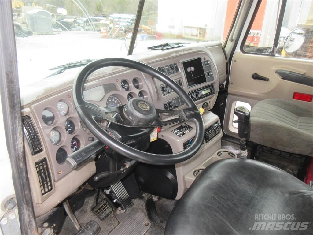 Mack CHN613 Vetopöytäautot