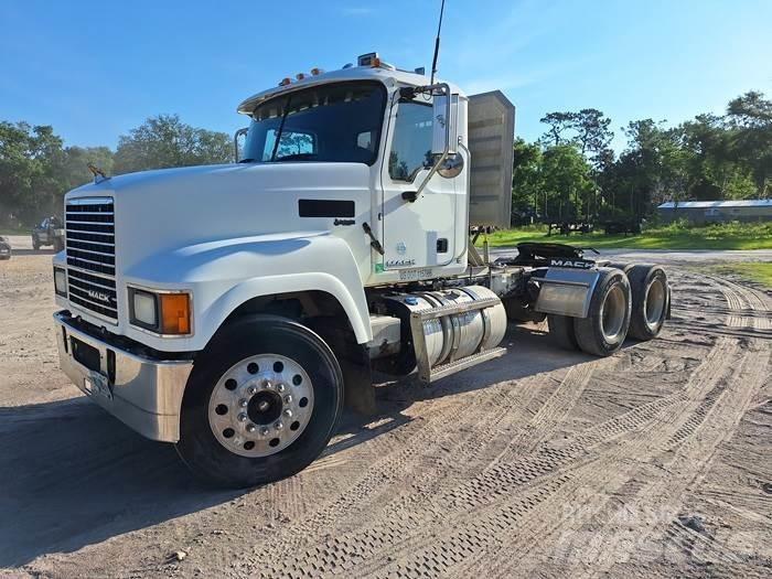 Mack CHU613 Muut koneet