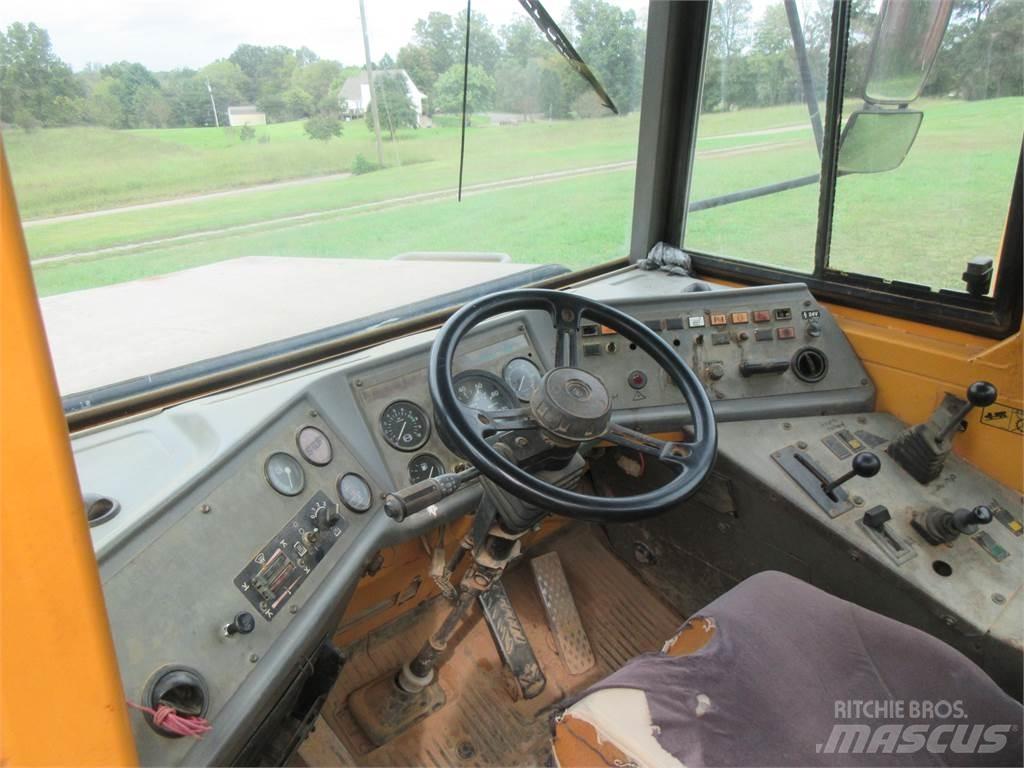 Volvo A25C Sora- ja kippiautot