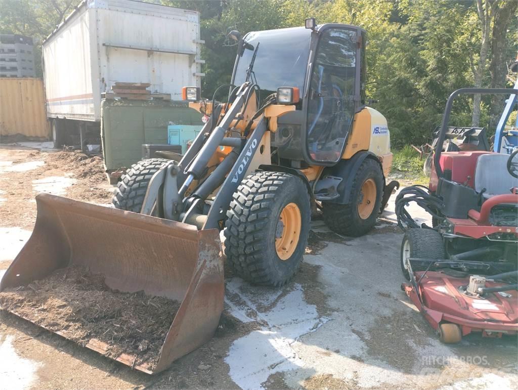 Volvo D20L Pyöräkuormaajat