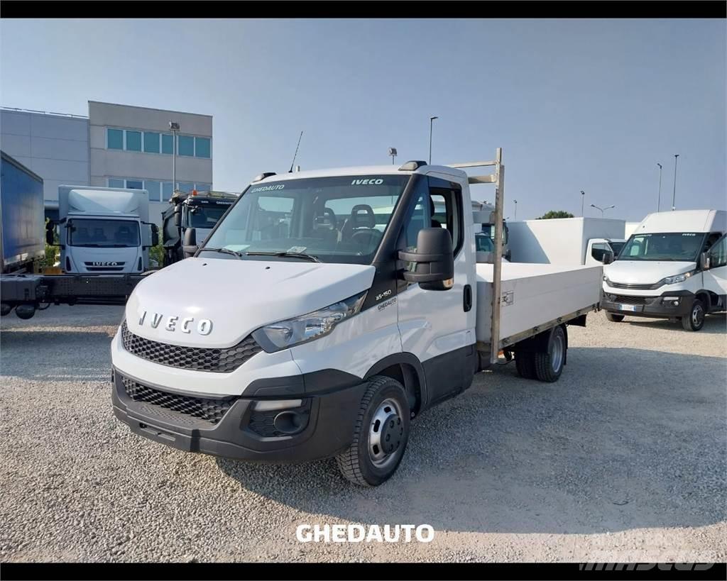 Iveco 35C15 Jakeluautot