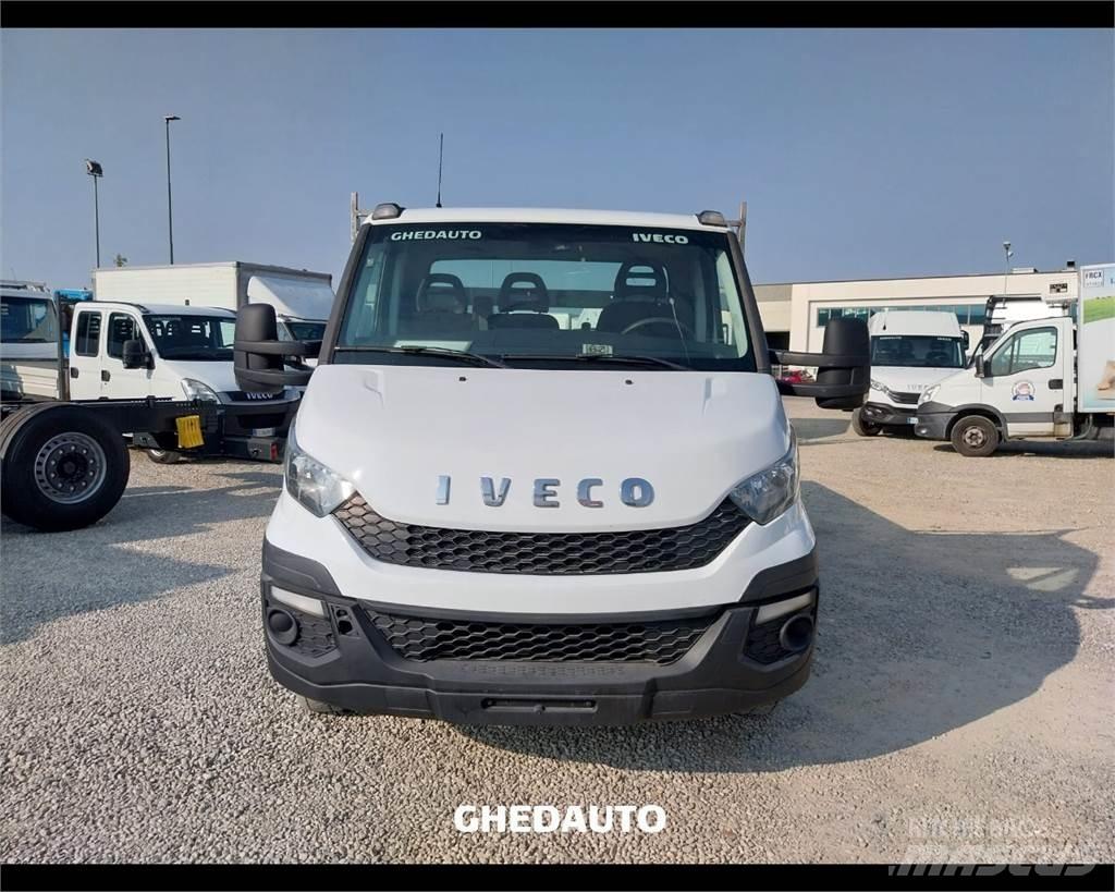 Iveco 35C15 Jakeluautot