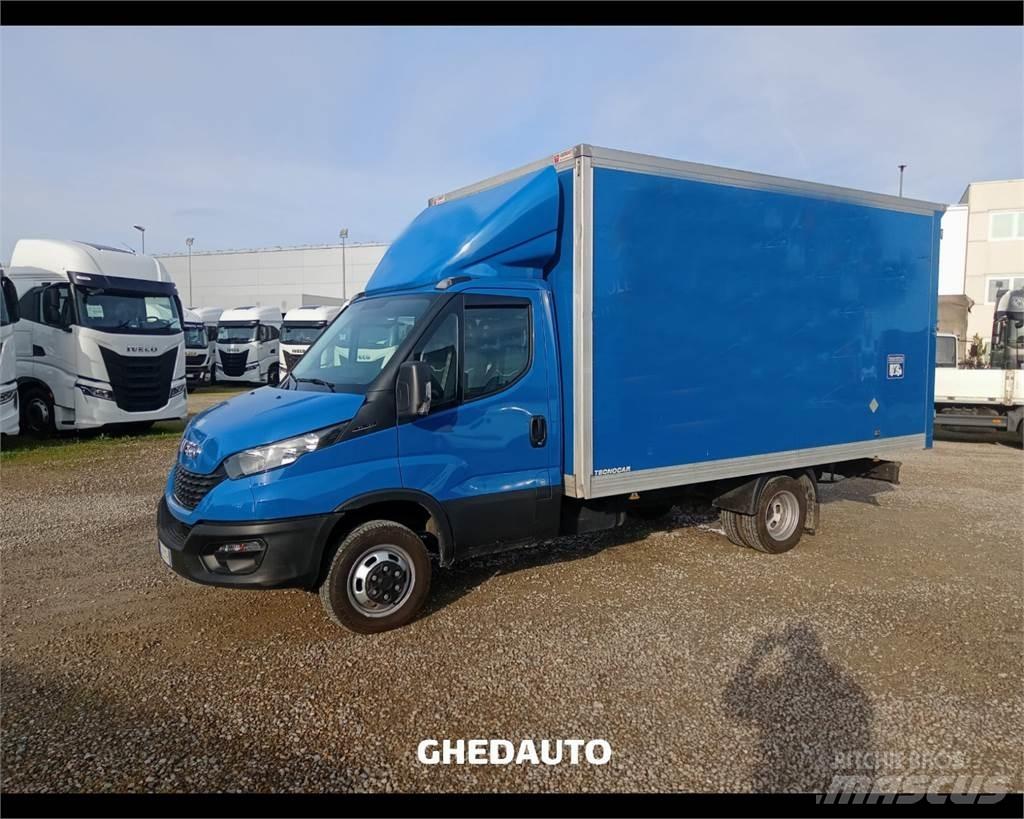 Iveco 35C16 Jakeluautot