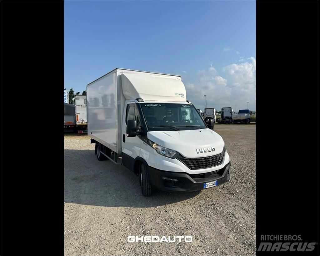 Iveco 35C16 Jakeluautot