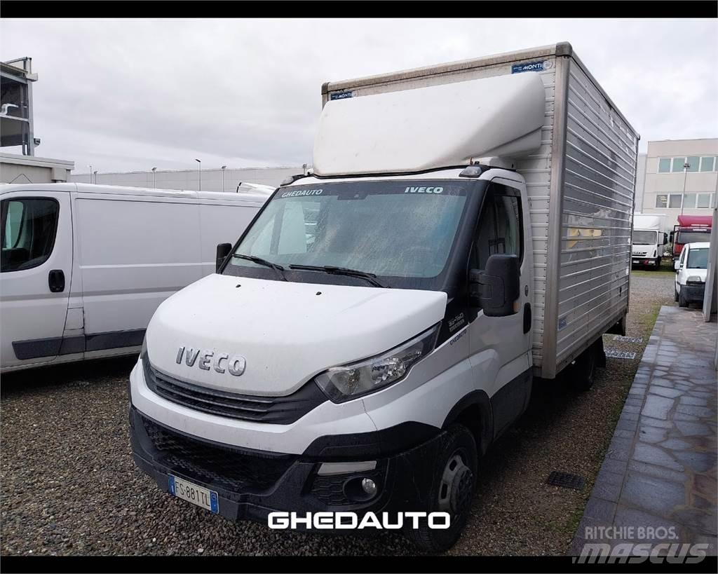 Iveco 35C18 Jakeluautot