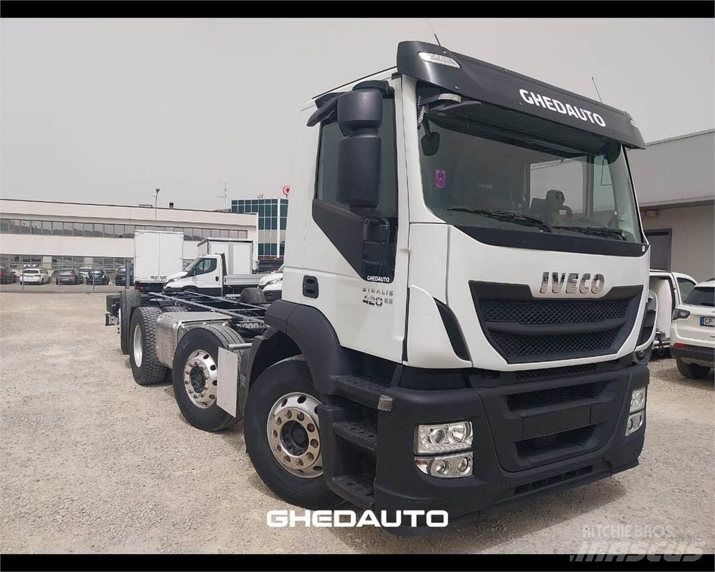 Iveco AD440S42 Umpikorikuorma-autot