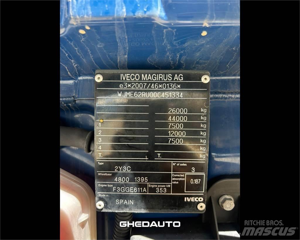 Iveco AS260S48S Umpikorikuorma-autot