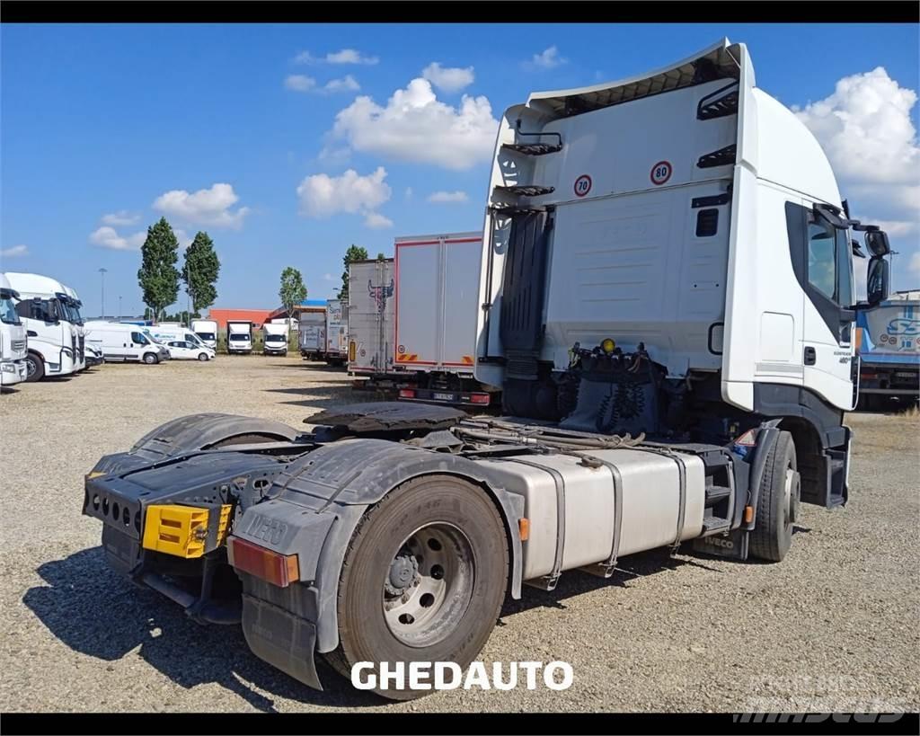 Iveco AS440S48 Umpikorikuorma-autot