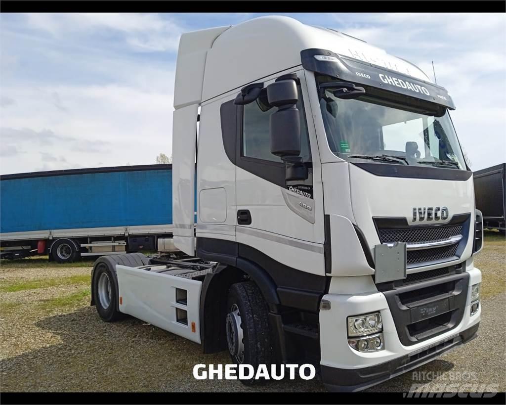 Iveco AS440S48T/P Umpikorikuorma-autot