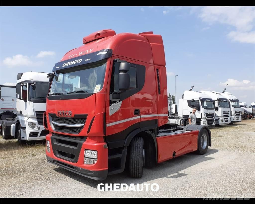 Iveco AS440S48T/P Umpikorikuorma-autot