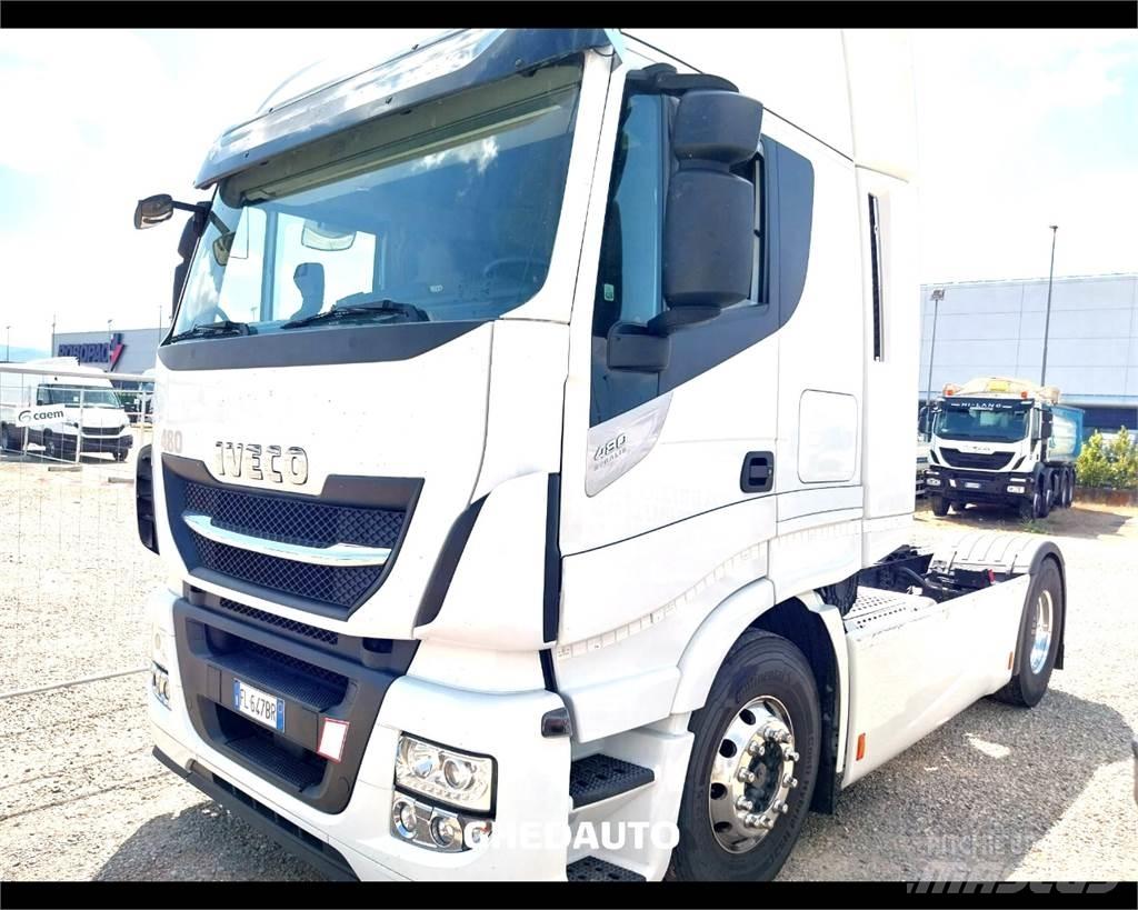 Iveco AS440S48T/P Umpikorikuorma-autot