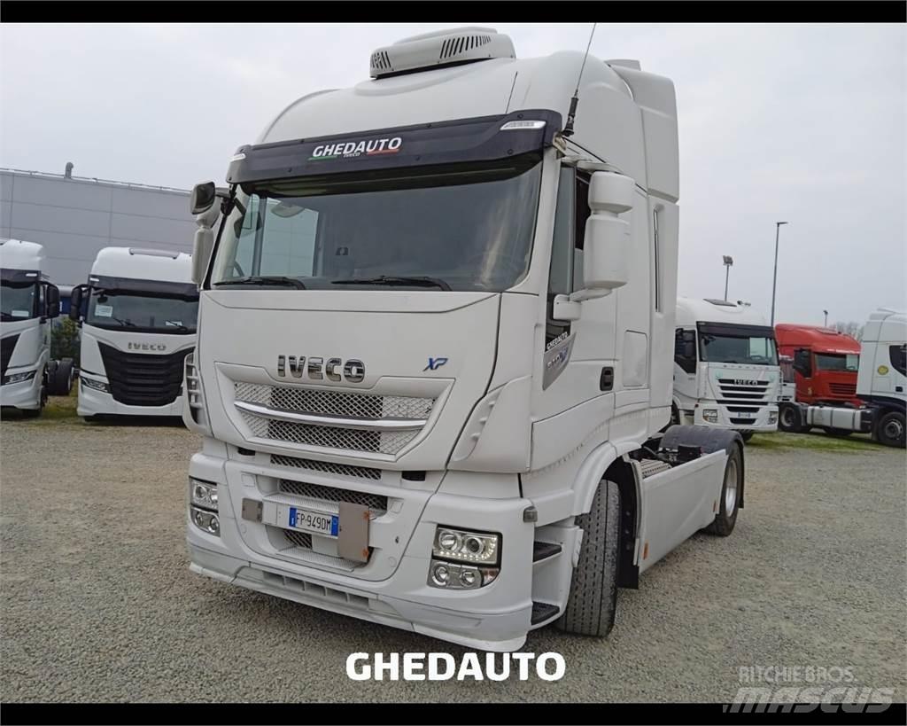 Iveco AS440ST/P Umpikorikuorma-autot