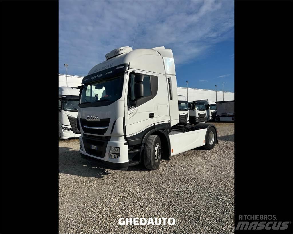 Iveco AS440ST/P Umpikorikuorma-autot