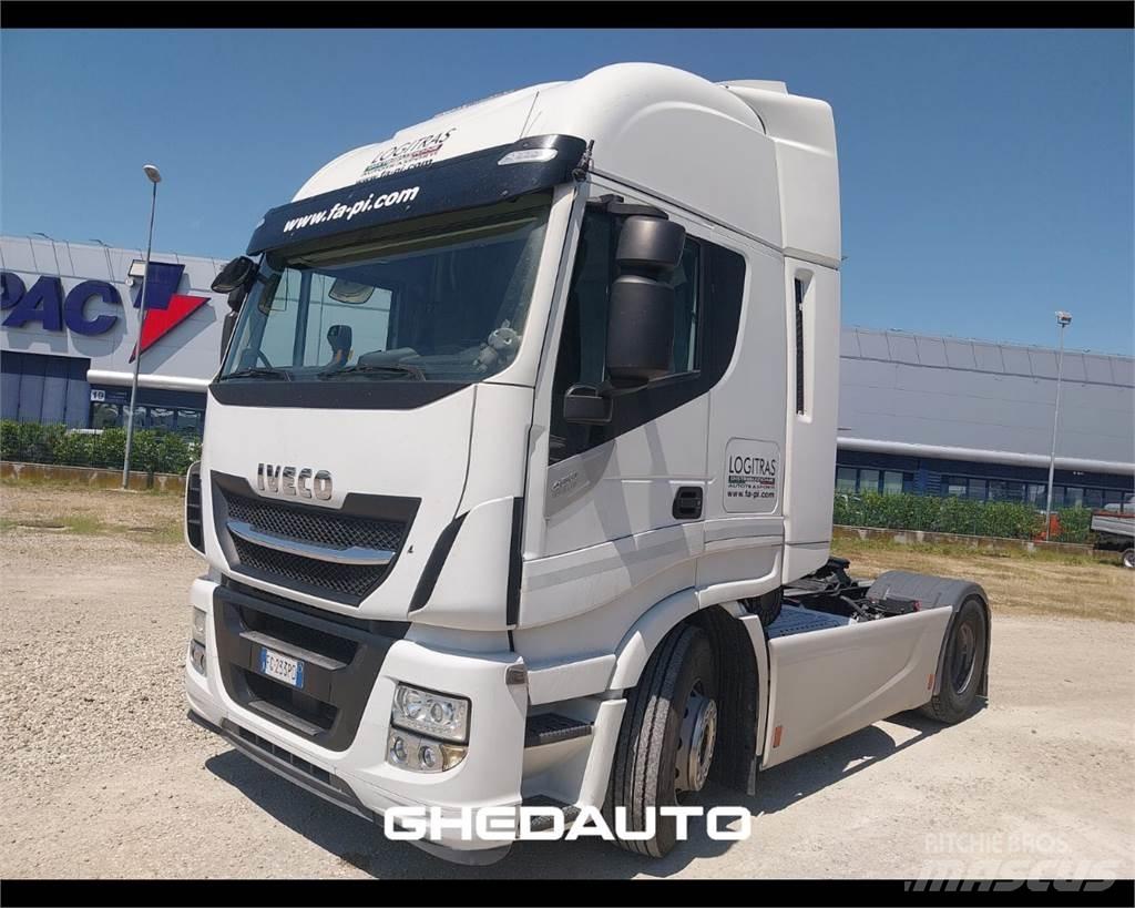 Iveco AS440ST/P Umpikorikuorma-autot